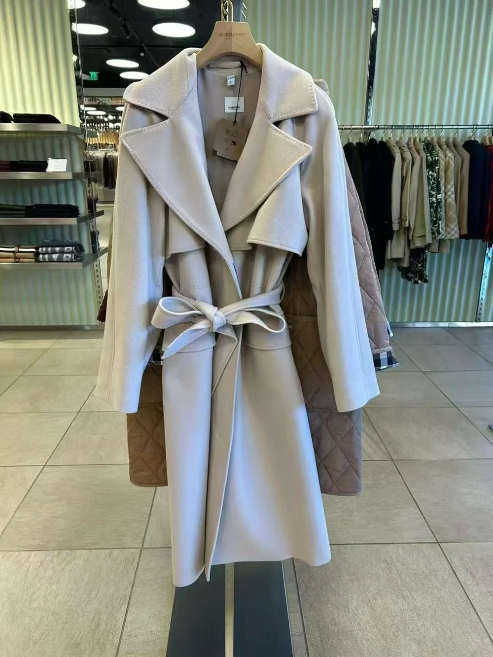 Burberry Women's Cashmere Blend Long Coat Beige US 6 - Picture 3 of 12